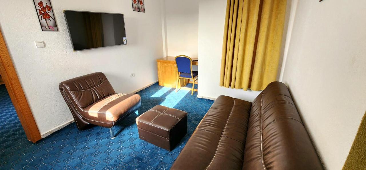 Hotel Le Bon Choix 누아디부 외부 사진