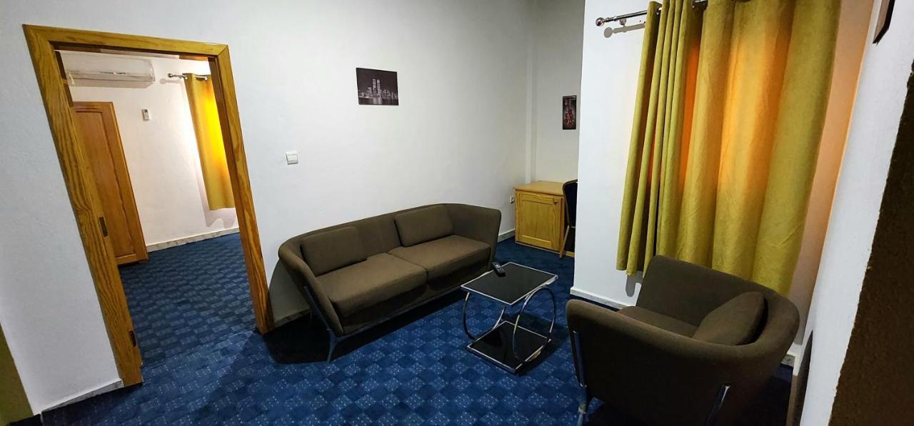 Hotel Le Bon Choix 누아디부 외부 사진